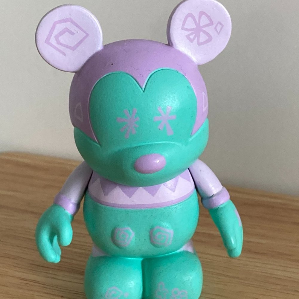 Disney Vinylmation Park 1 Series Mad Tea Party Tea Cups from Alice in Wonderland